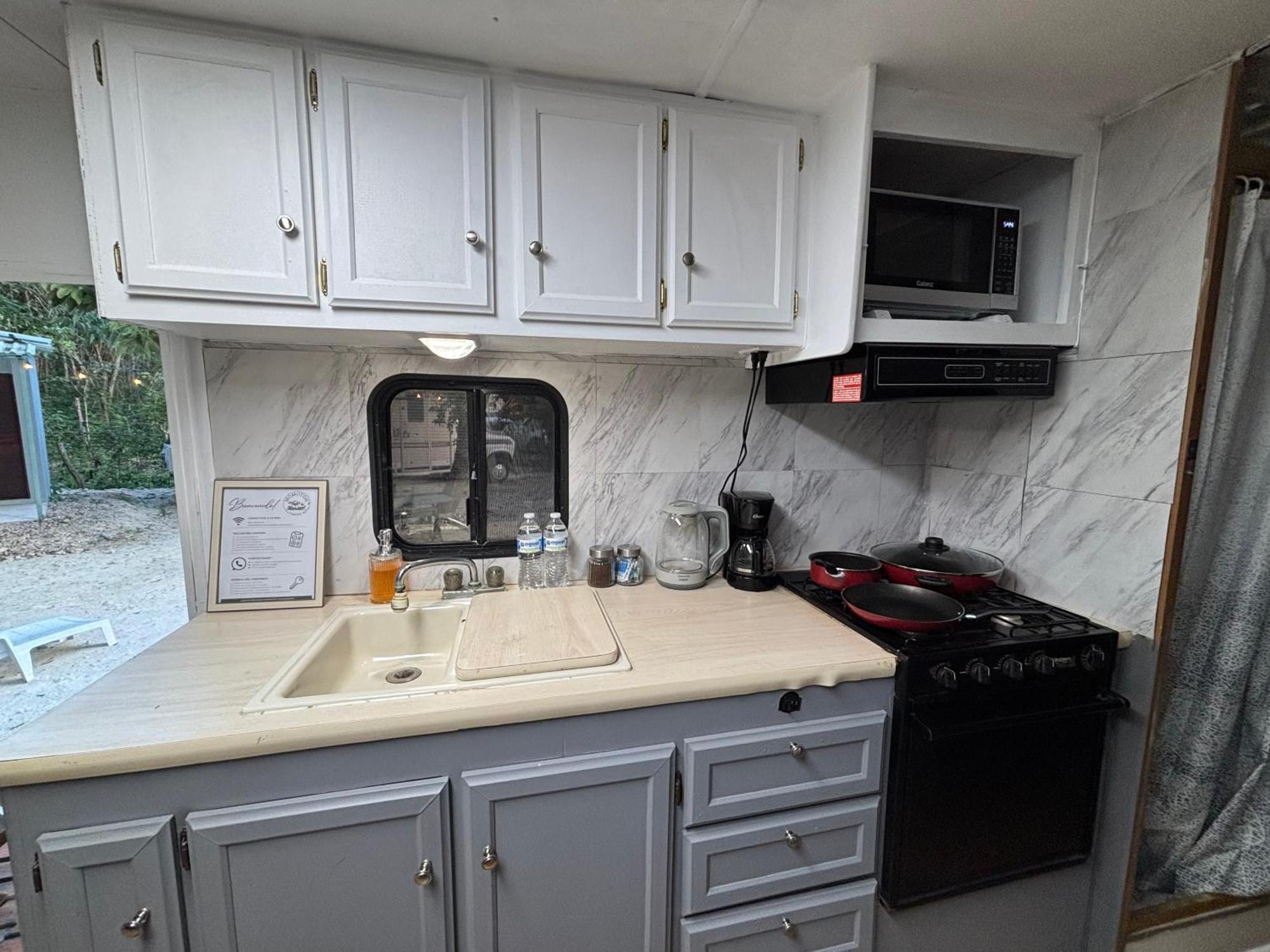 Momotoh Camper Hotel Xpujil Ngoại thất bức ảnh