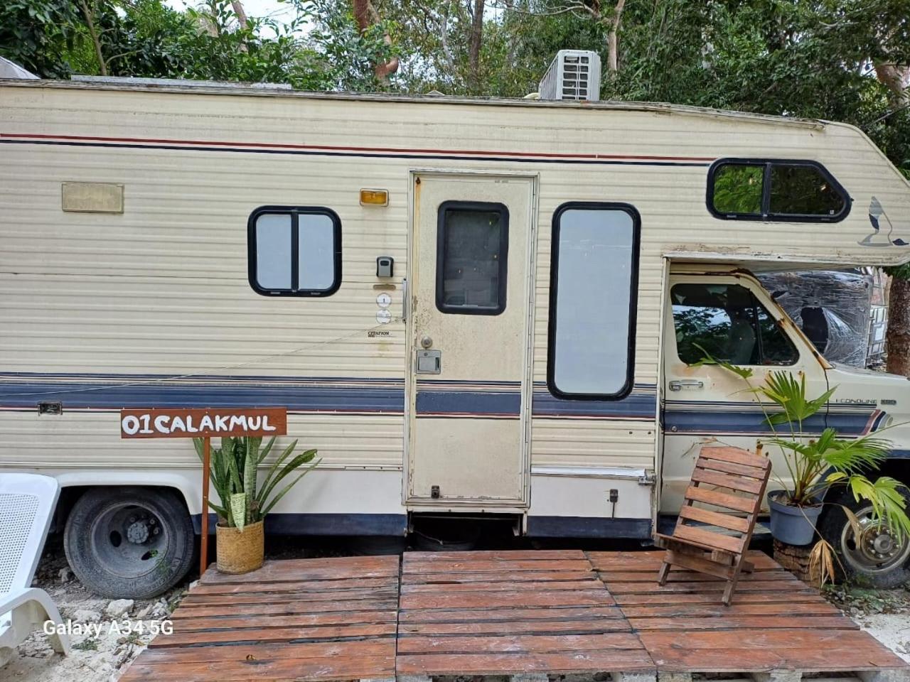 Momotoh Camper Hotel Xpujil Ngoại thất bức ảnh