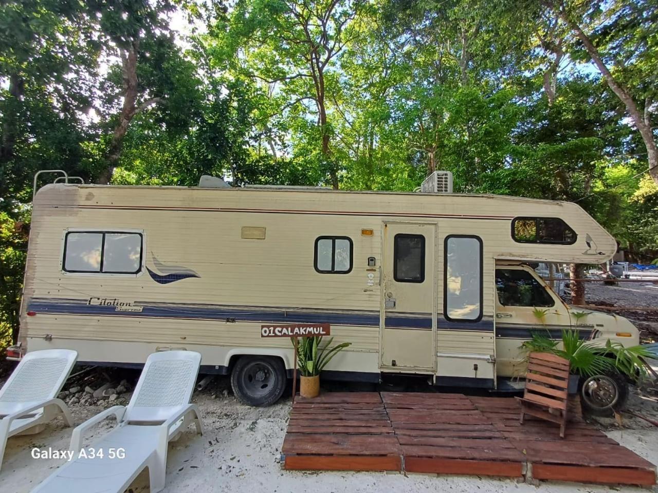 Momotoh Camper Hotel Xpujil Ngoại thất bức ảnh